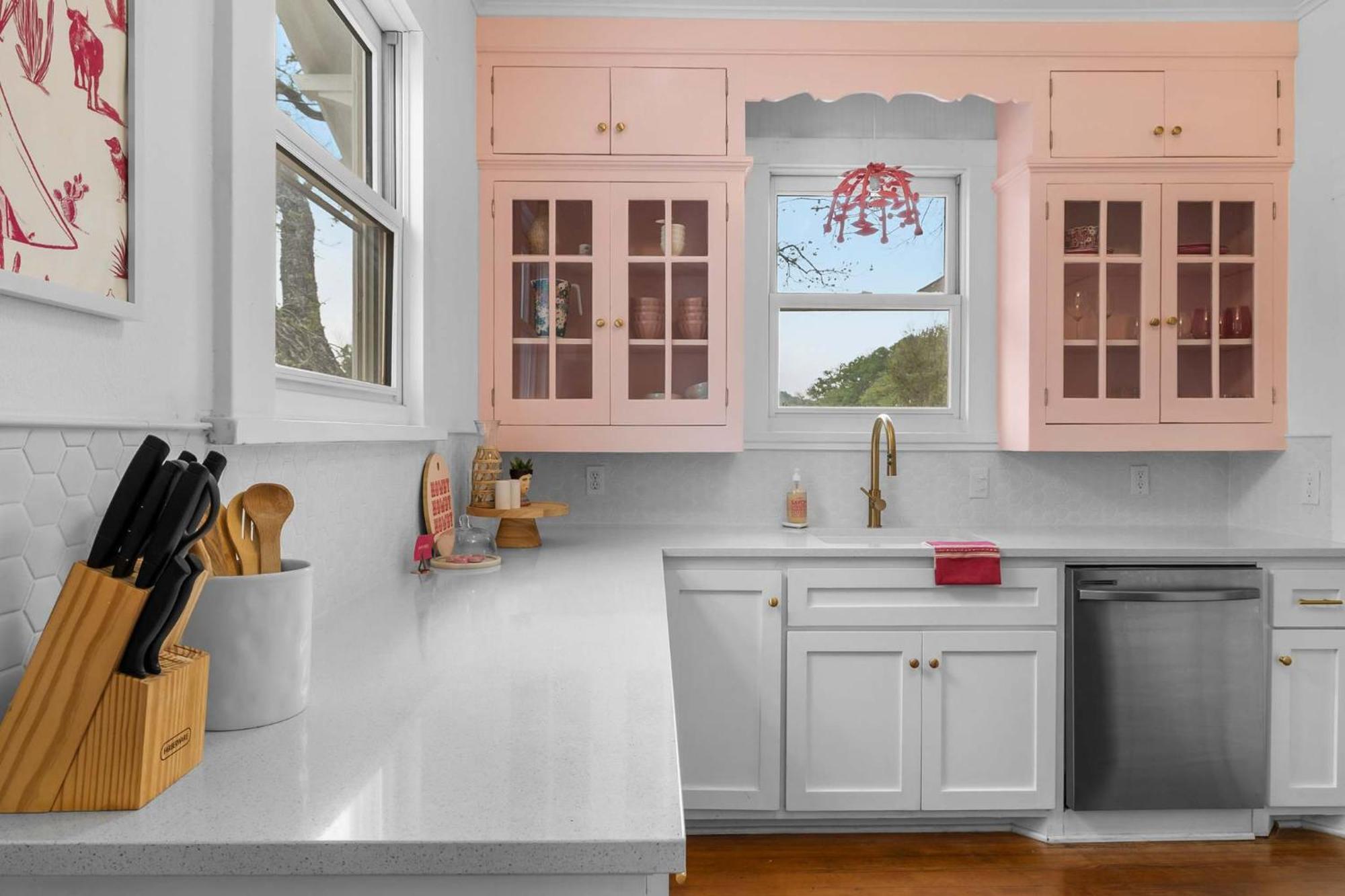 Pink Duchess - Mins To Main Hot Tub & Fire Pit Villa Fredericksburg Eksteriør billede