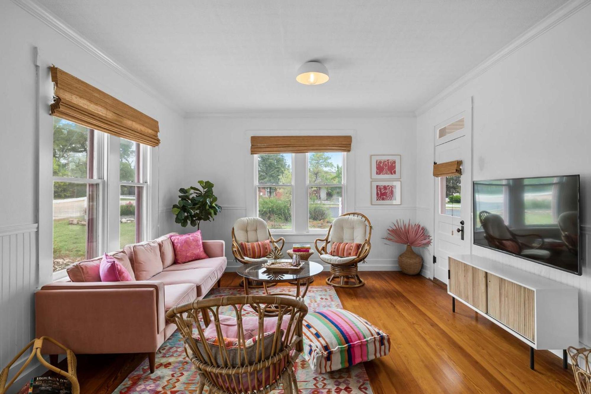 Pink Duchess - Mins To Main Hot Tub & Fire Pit Villa Fredericksburg Eksteriør billede